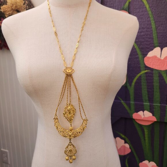 Vintage 1970's Egyptian Revival Tiered Chandelier Statement Necklace - Picture 4 of 14